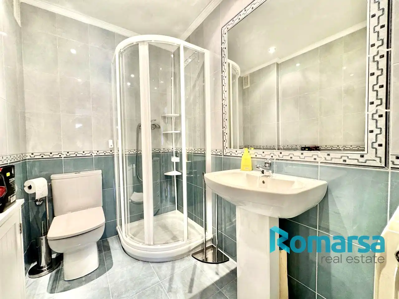 Bathroom of Flat for sale in Ávila  with Heating, Terrace and Furnished