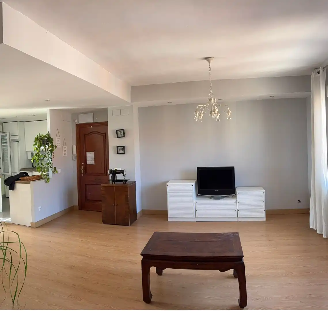 Sala d'estar de Pis en venda en Navarrete amb Calefacció, Parquet i Moblat