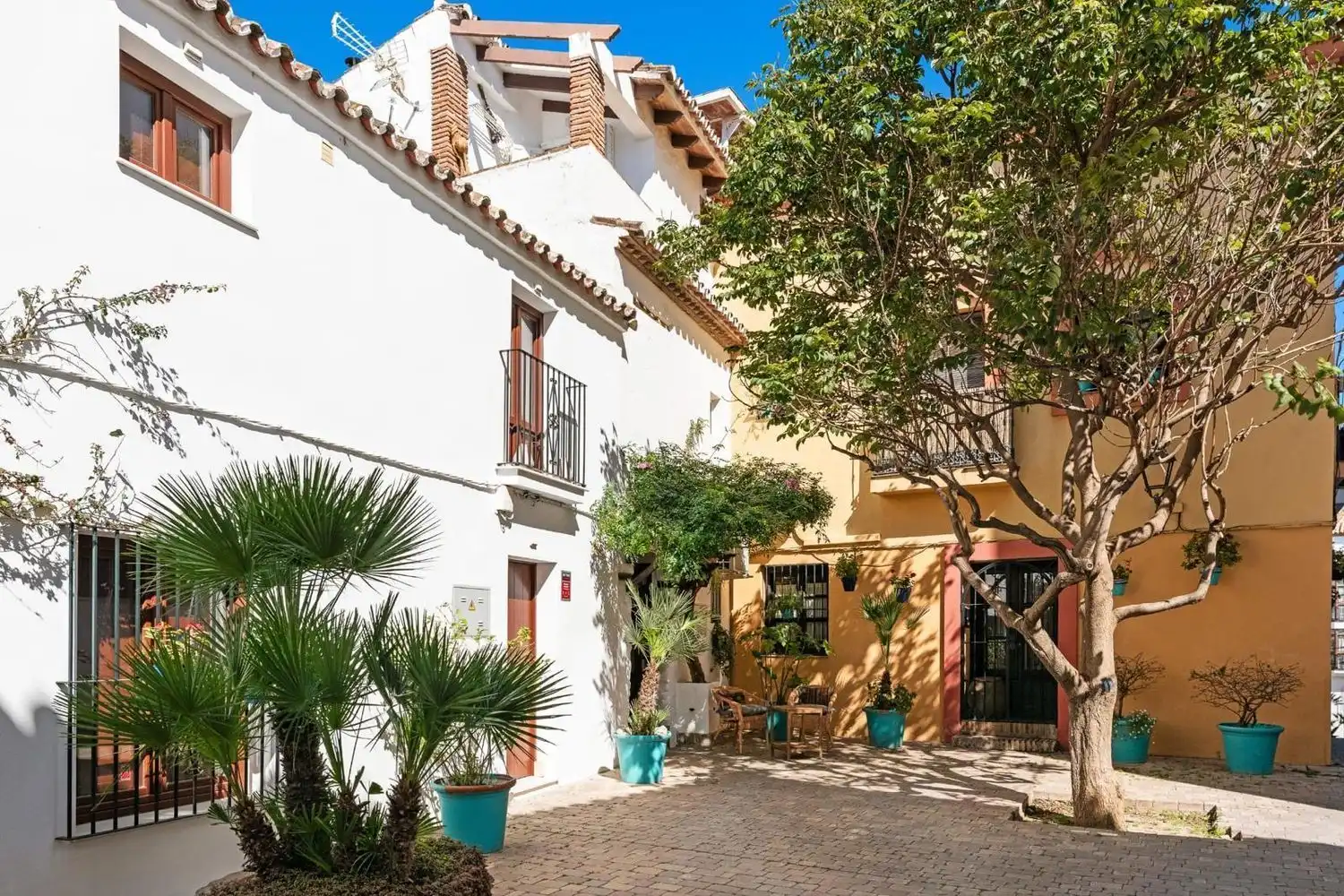 Country house with terrace for sale in CL CARAVACA 16