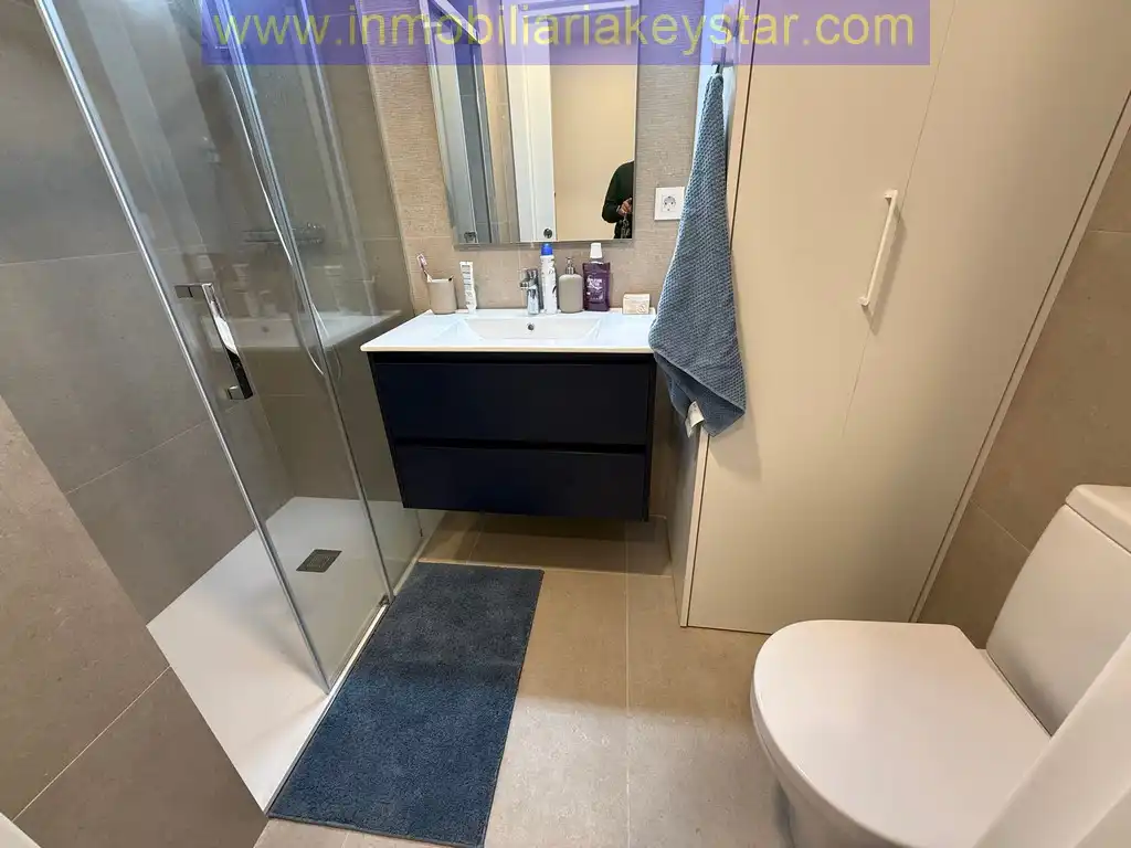 Bathroom of Flat for rent to own in Vilanova i la Geltrú  with Air Conditioner, Heating and Furnished