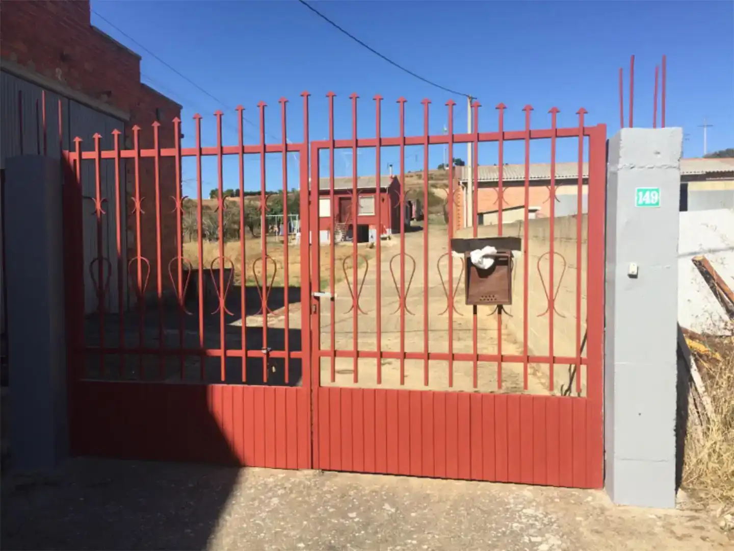 Vista exterior de Casa o chalet en venta en Benavides con Piscina