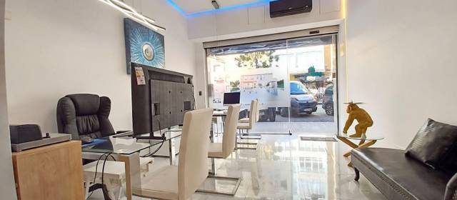 Local comercial en Venta en Carrer del Poeta Francesc Fiol i Juan en Bons Aires