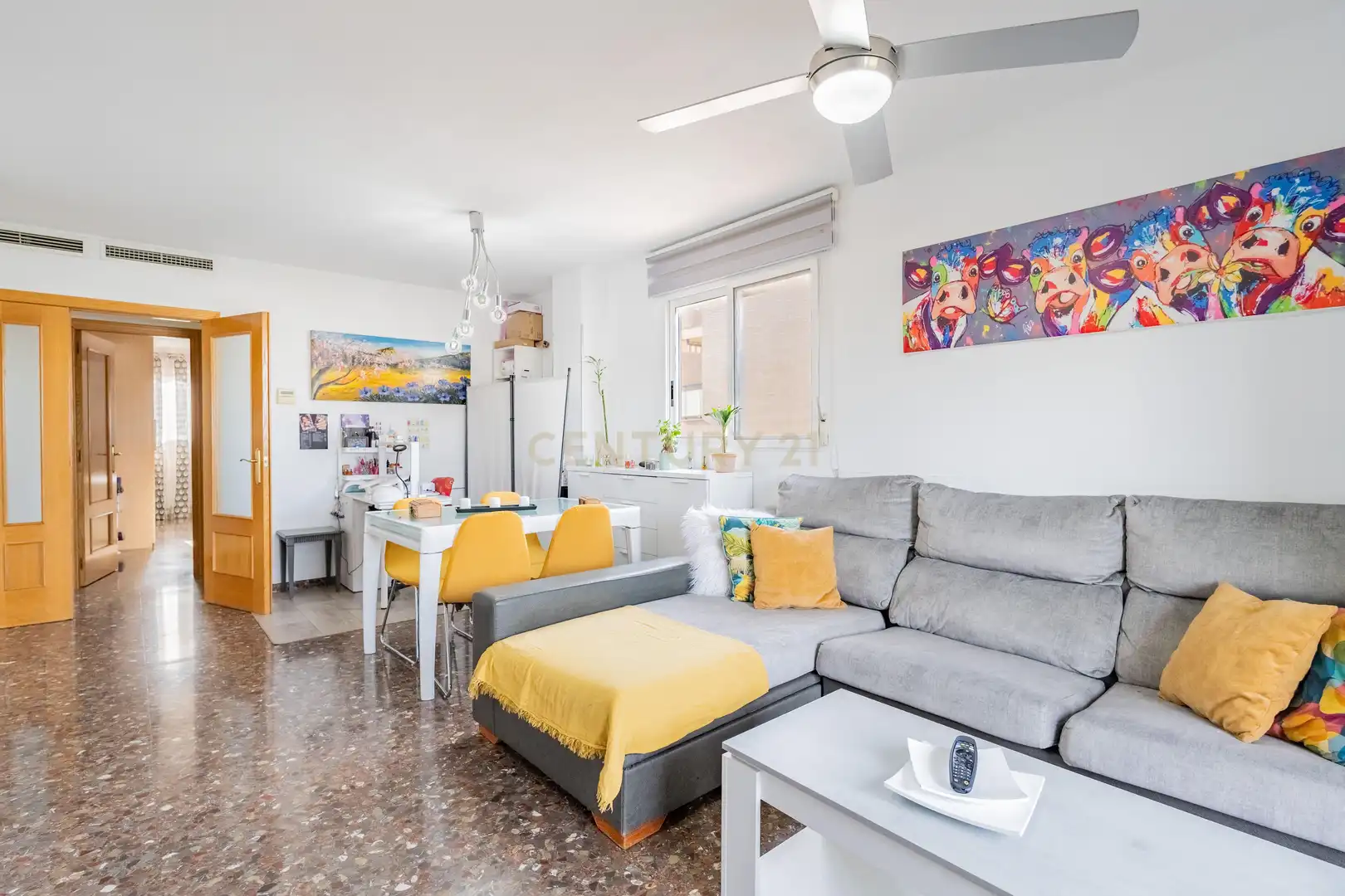 Vista exterior de Apartament en venda en Paterna amb Aire condicionat i Balcó