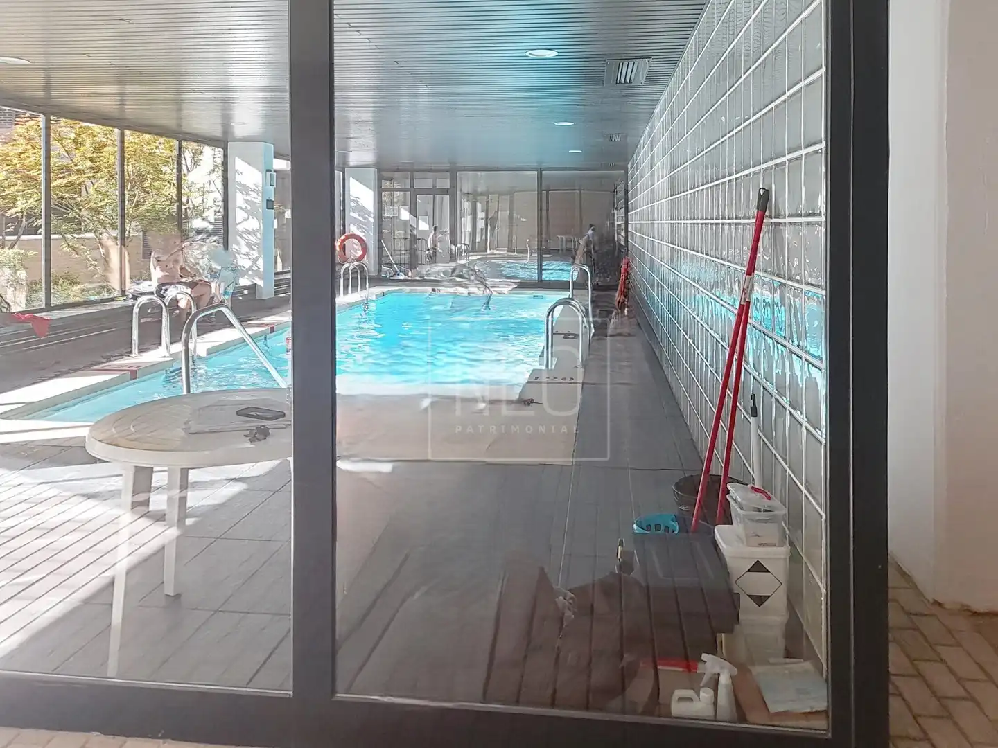 Swimming pool of Flat for sale in Madrid  with Air Conditioner, Heating and Private garden