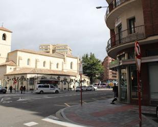 Vista exterior de Local de lloguer en Palencia Capital