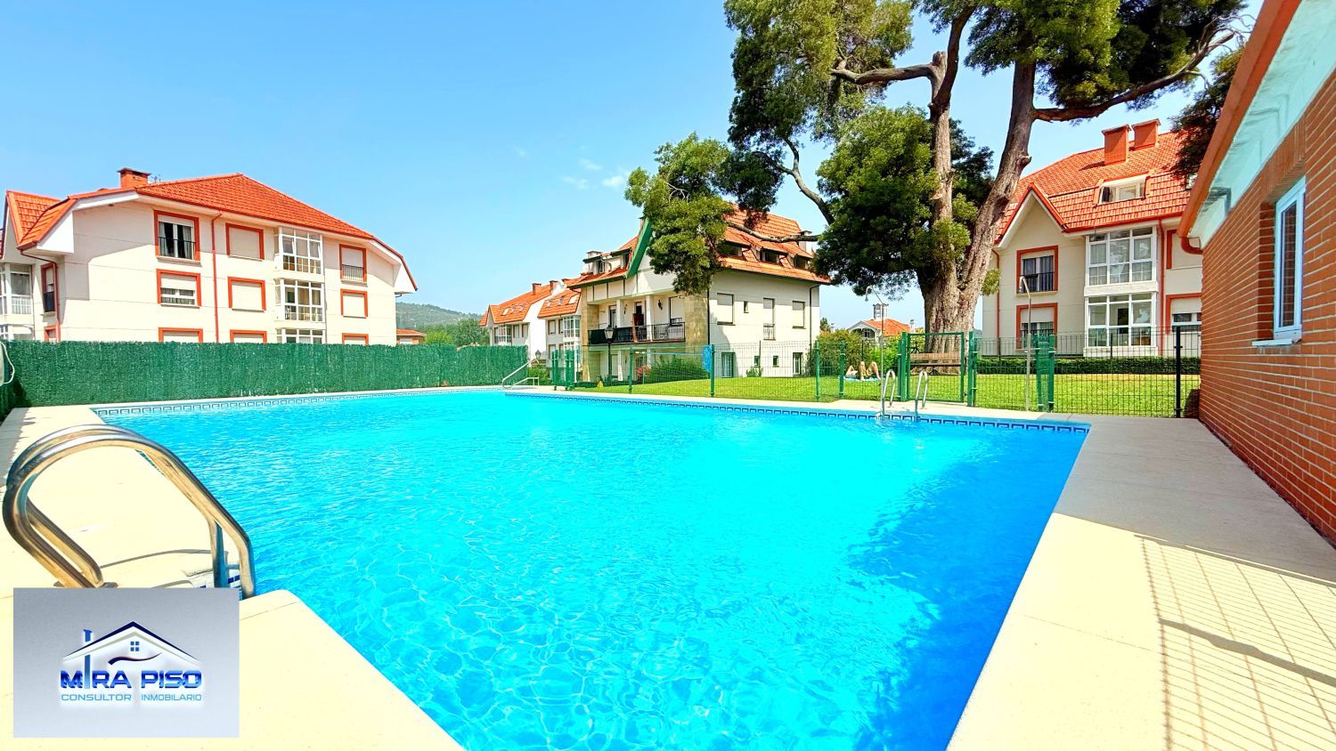 Piscina de Planta baixa en venda en Bárcena de Cicero amb Calefacció, Terrassa i Traster