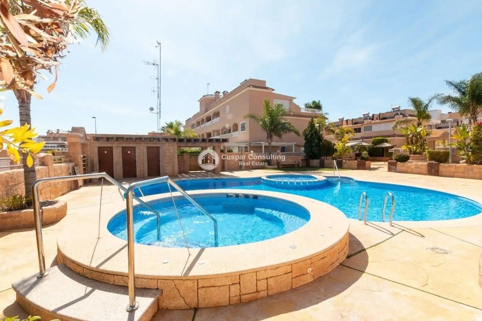 Piscina de Apartament en venda en Orihuela amb Aire condicionat, Calefacció i Terrassa