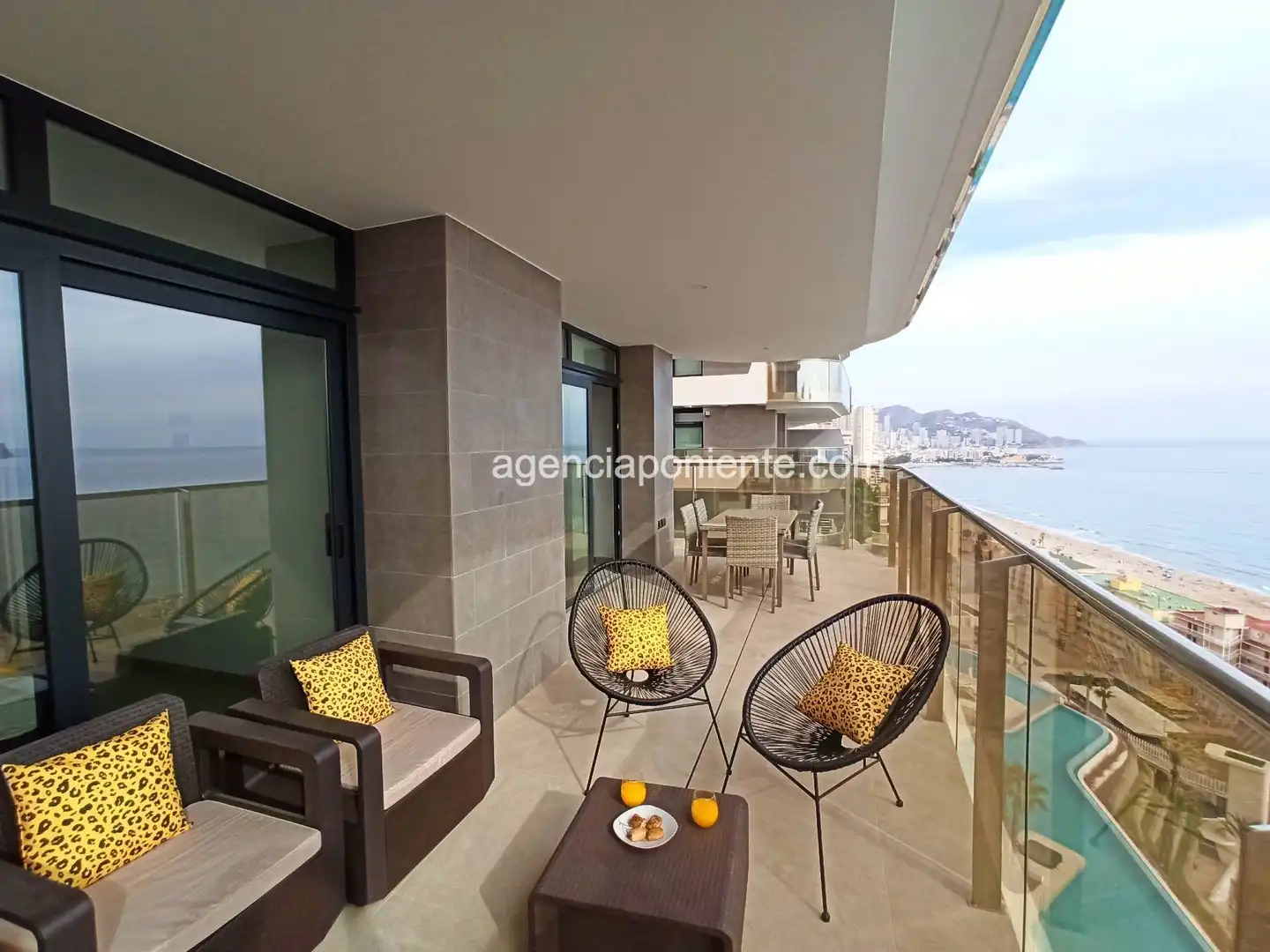 Terrace of Flat for rent in Benidorm  with Air Conditioner, Terrace and Furnished