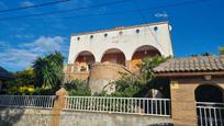 Vista exterior de Casa o xalet en venda en La Bisbal del Penedès amb Aire condicionat, Calefacció i Traster