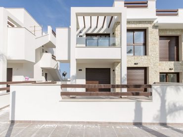 Bungalow con piscina en venta en Los Balcones - Los Altos