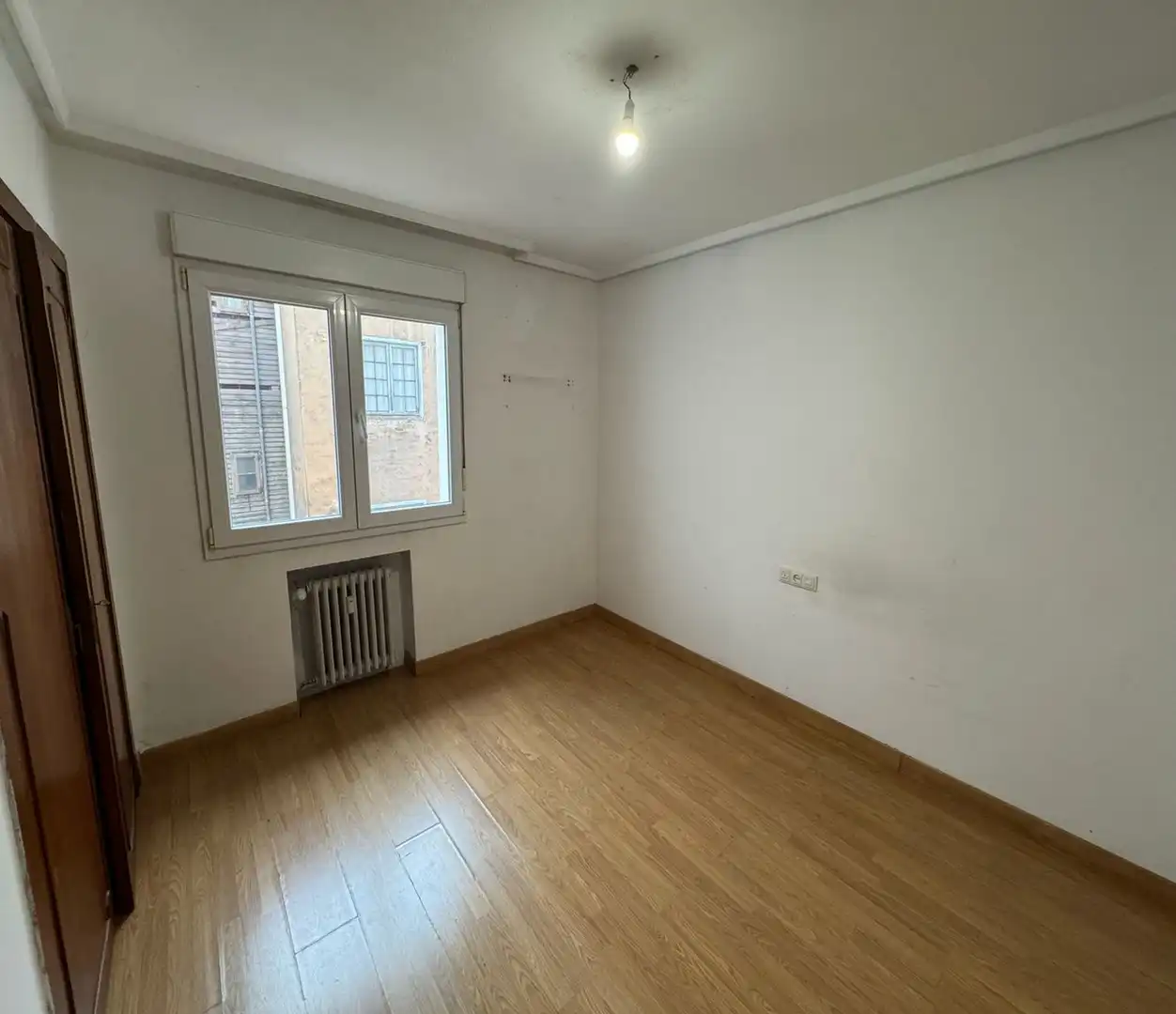 Habitación de Piso en venta en Gijón  con Calefacción y Parquet