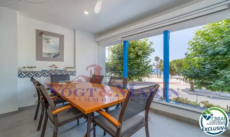 Appartement compact avec ascenseur à vendre à Carrer de Figueres