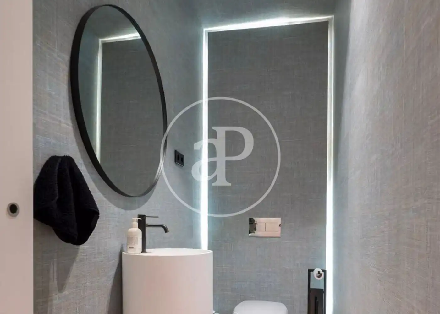 Baño de Piso en venta en Madrid con Aire acondicionado, Calefacción y Amueblado