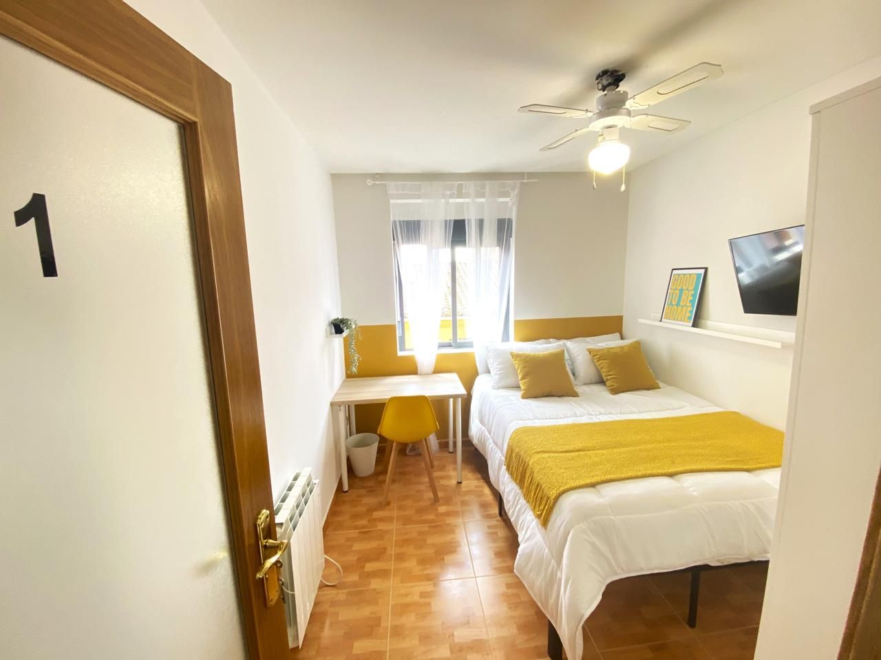 Bedroom of Flat to rent in León Capital   with Heating and Furnished