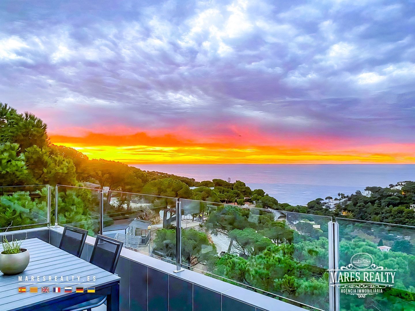 Vista exterior de Casa o xalet en venda en Lloret de Mar amb Aire condicionat, Calefacció i Jardí privat