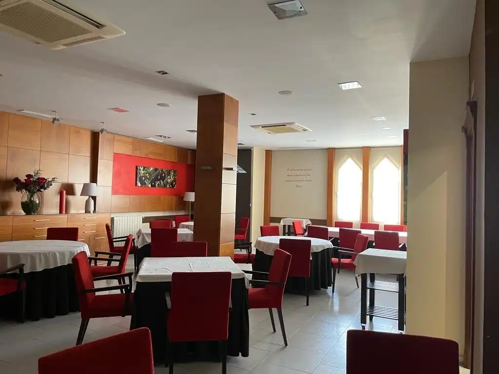 Local comercial en venta en El Carpio, imagen 4