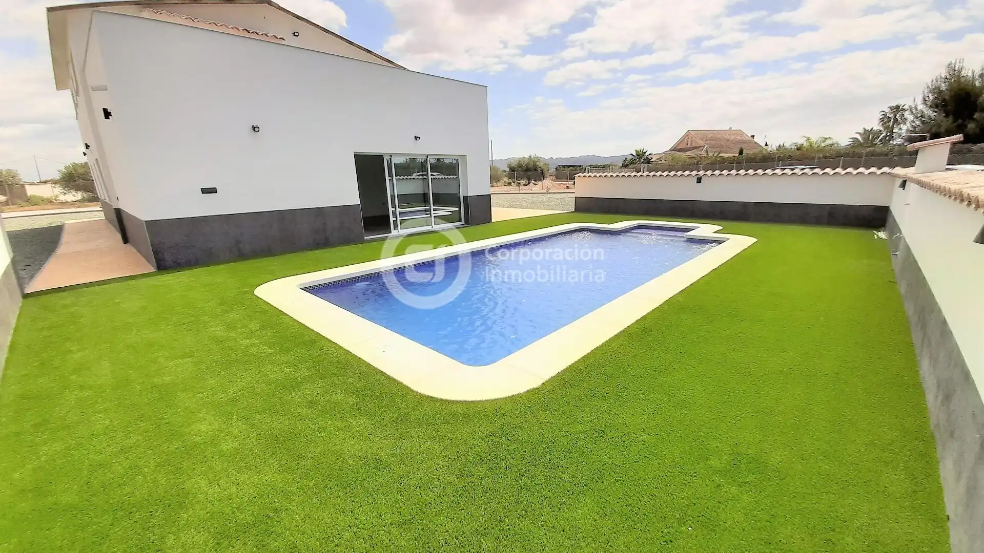 Piscina de Casa o xalet en venda en Puerto Lumbreras amb Aire condicionat, Jardí privat i Piscina