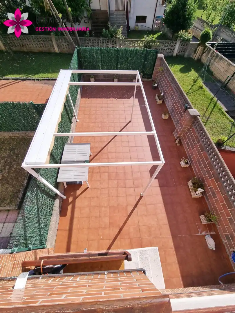 Terrassa de Planta baixa en venda en Noja amb Calefacció, Terrassa i Moblat