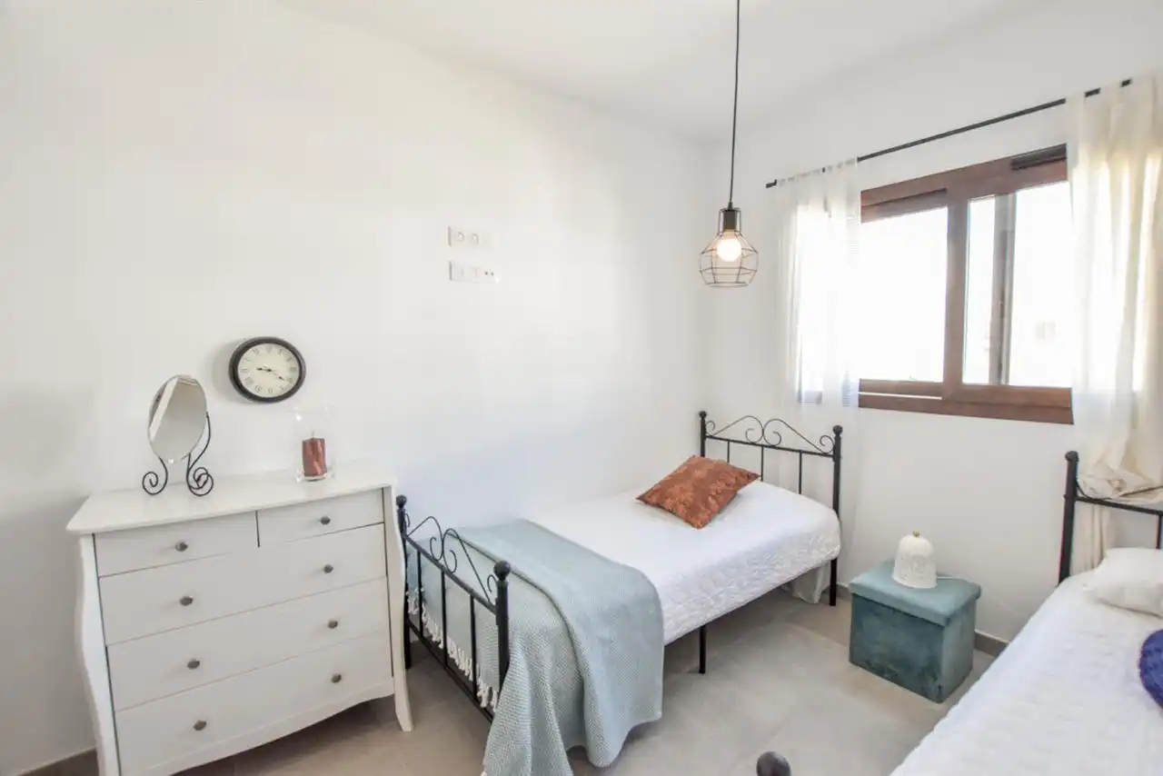 Schlafzimmer von Dachboden zum Verkauf in Pulpí mit Klimaanlage, Terrasse und Abstellraum