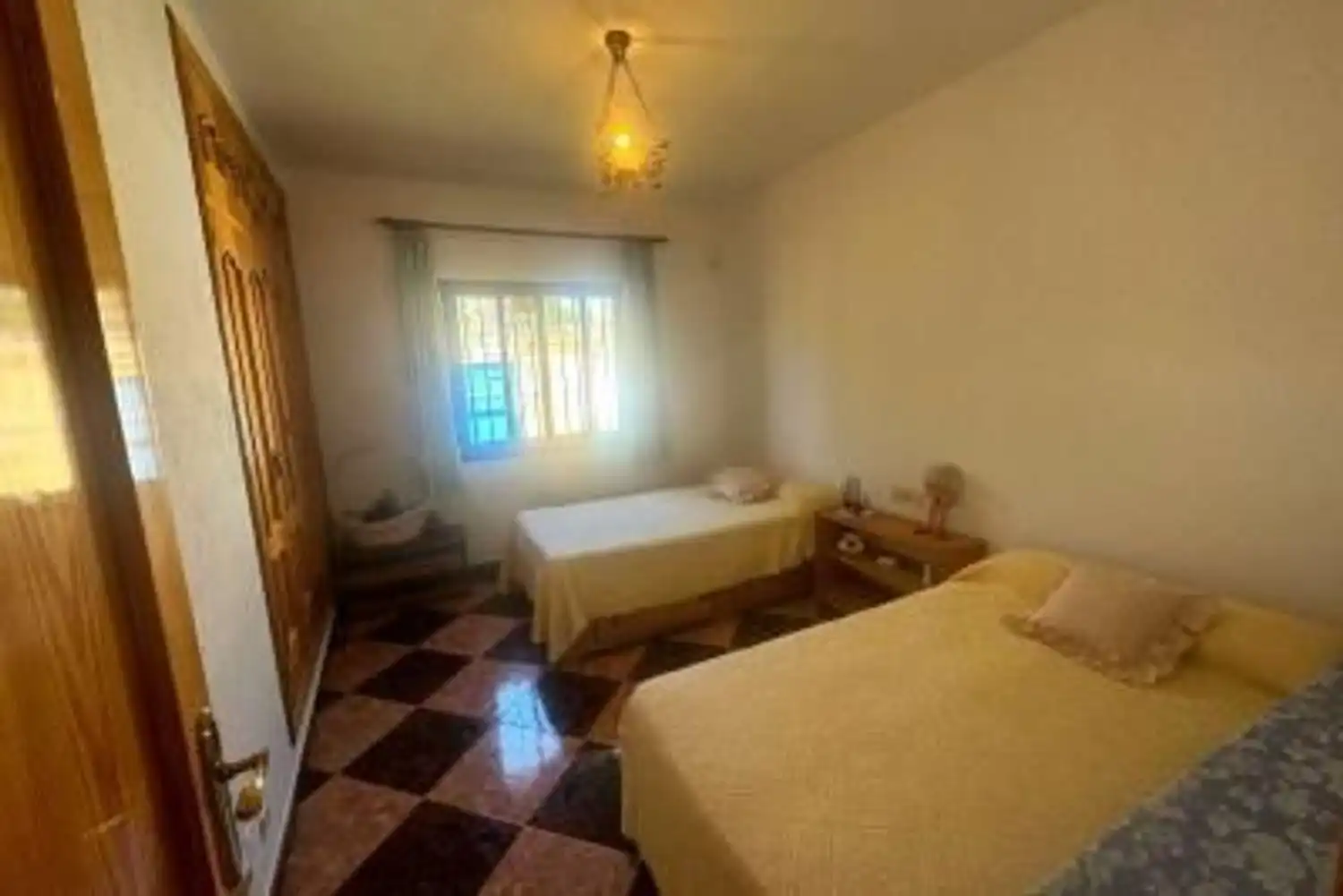 Habitación de Casa o chalet en venta en Marbella con Calefacción, Jardín privado y Trastero