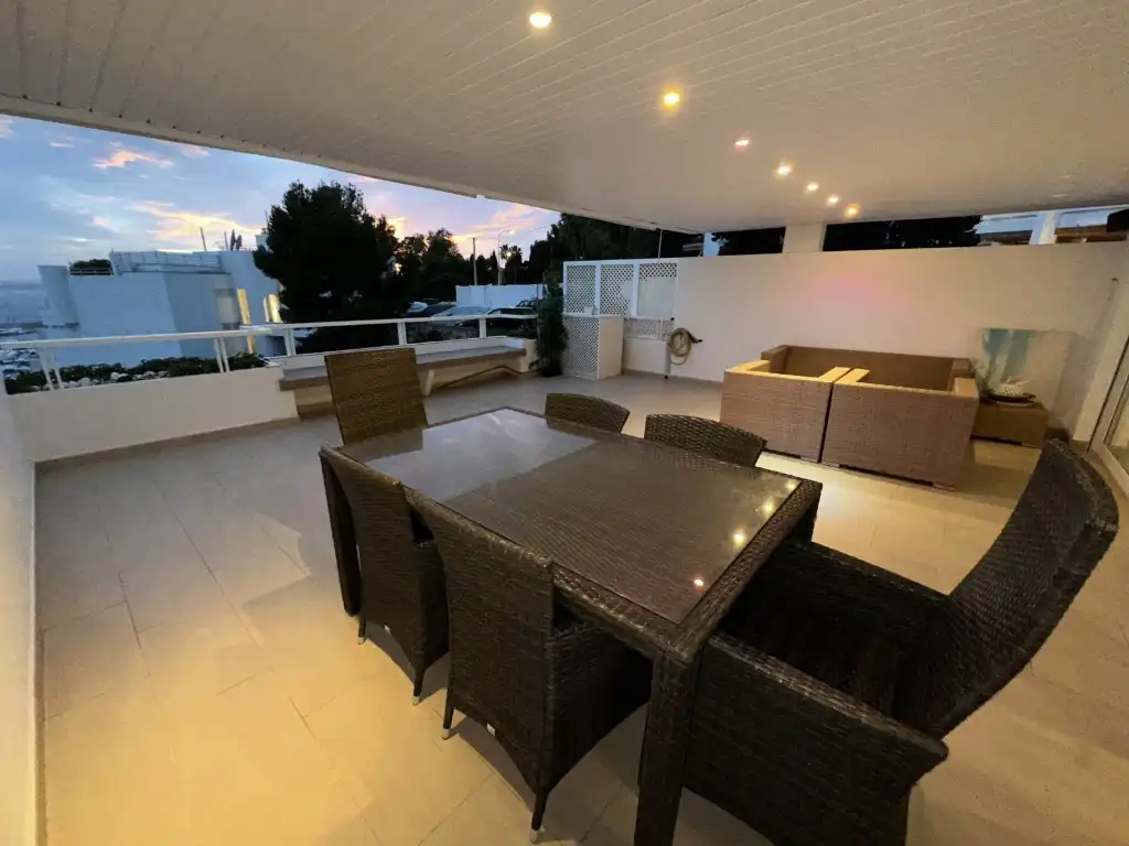 Terrasse von Wohnung zum Verkauf in Calvià mit Klimaanlage, Privatgarten und Terrasse