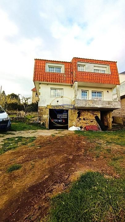 Casa o xalet en venda en Vigo  amb Calefacció, Jardí privat i Terrassa