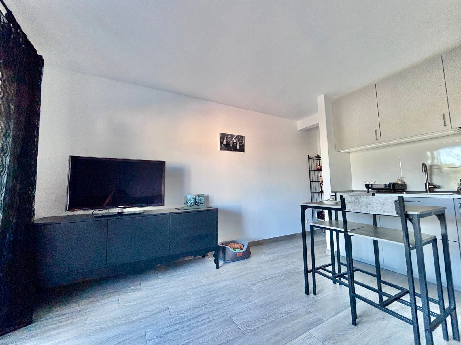 Sala de estar de Piso en venta en Lloret de Mar con Piscina, Amueblado y Balcón