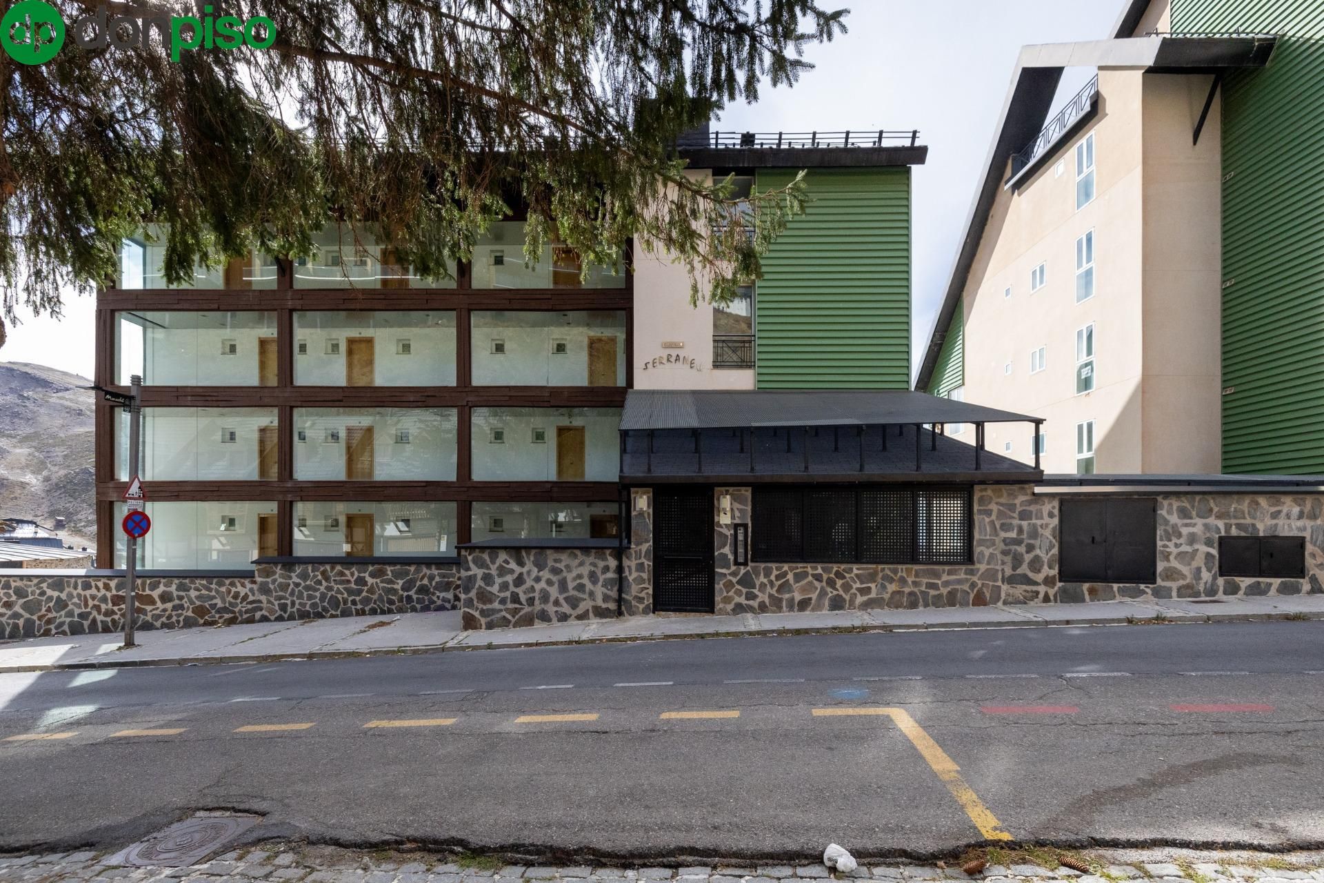 Exterior view of Flat for sale in Sierra Nevada  with Private garden and Community pool