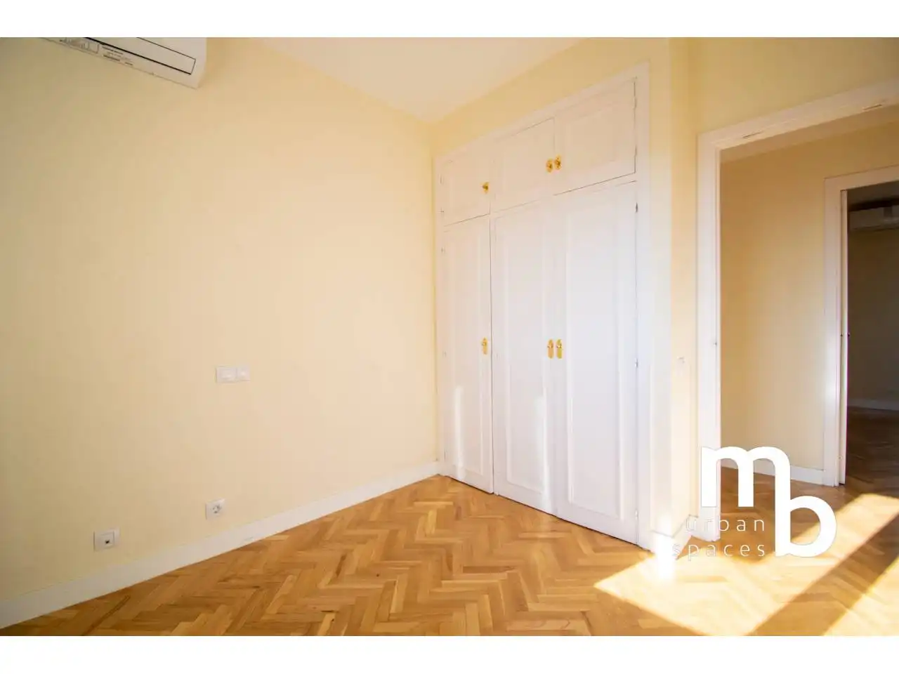 Habitación de Piso de alquiler en Madrid con Aire acondicionado, Calefacción y Parquet