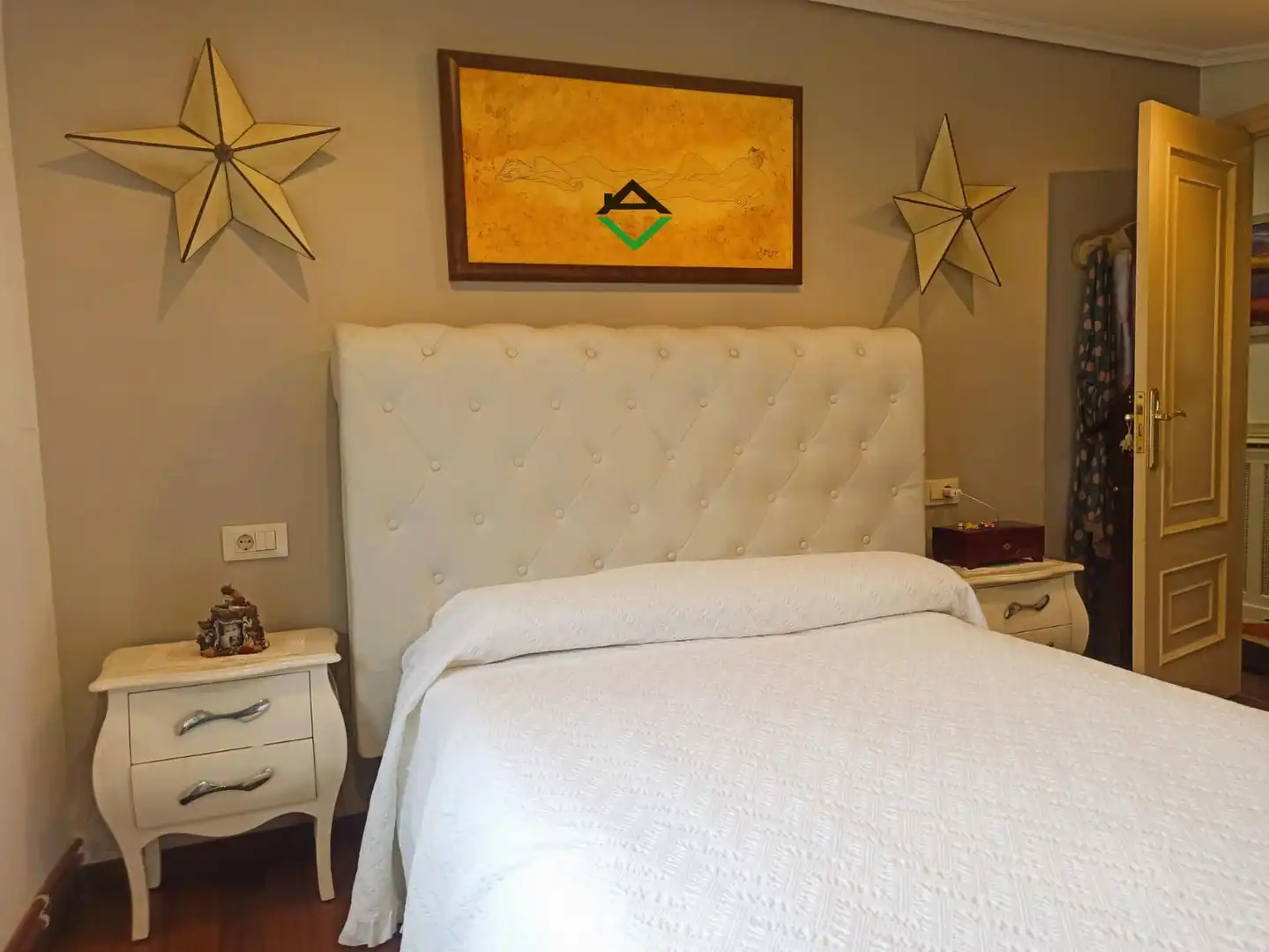 Habitación de Ático en venta en Cangas  con Calefacción, Terraza y Amueblado