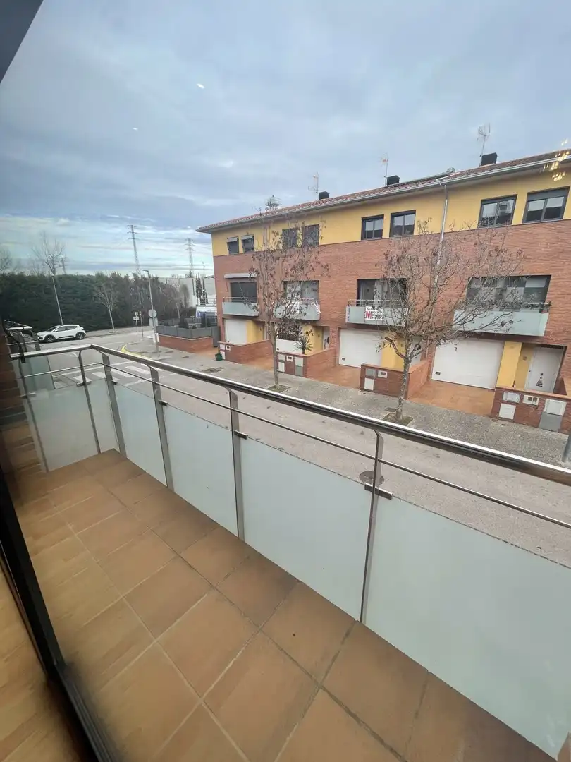 Casa adosada de alquiler en LA RIBA, Sarrià de Ter