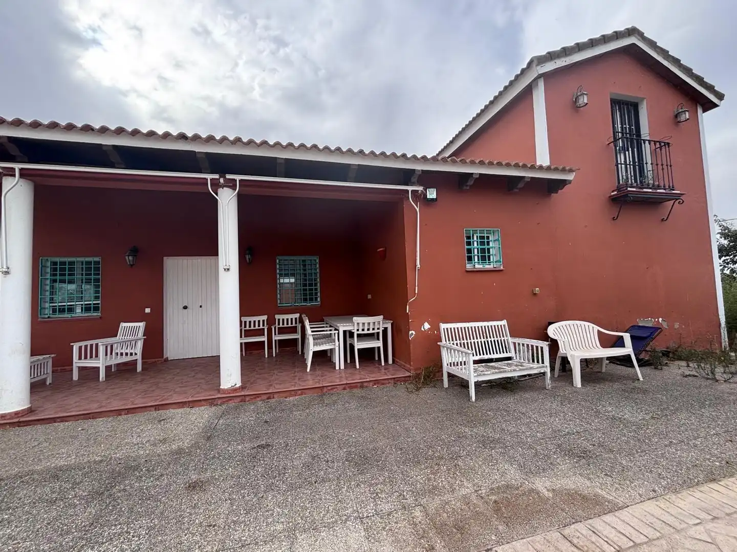 Casa con piscina en venta en Los Palacios y Villafranca, imagen 3