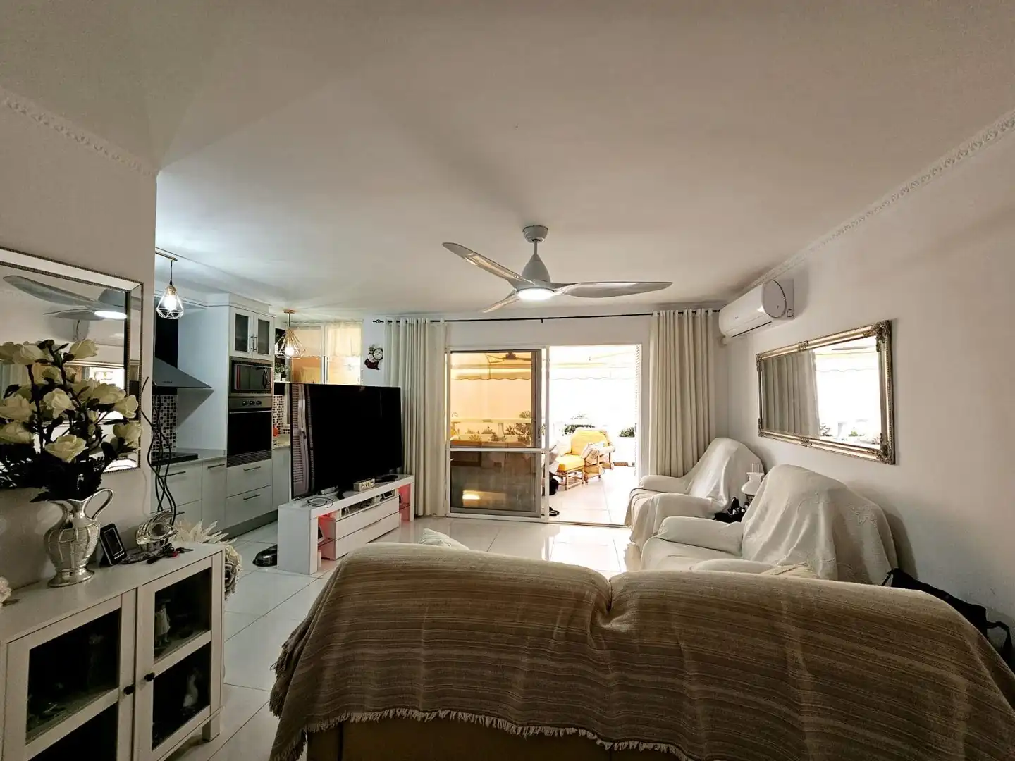 Sala d'estar de Apartament en venda en Mazarrón amb Jardí privat, Terrassa i Piscina comunitària