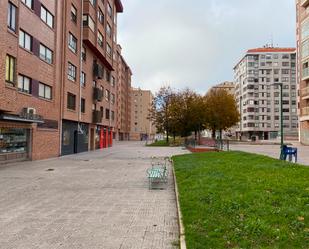 Exterior view of Apartment for sale in Burgos Capital  with Heating, Parquet flooring and Storage room