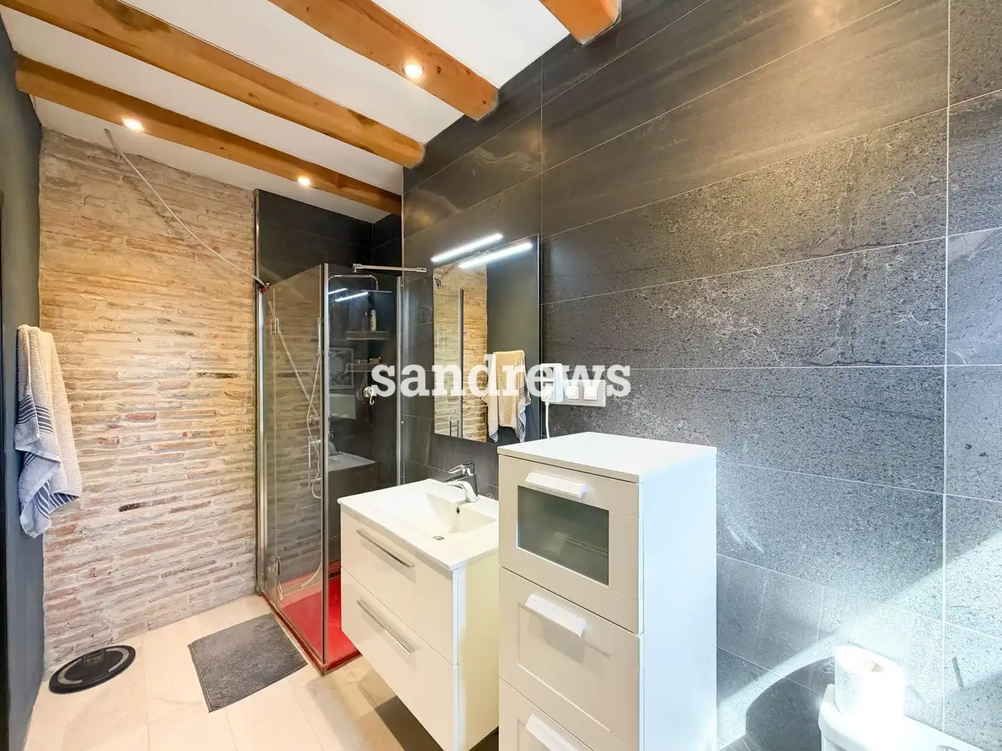 Bathroom of Flat for sale in Figueres  with Heating