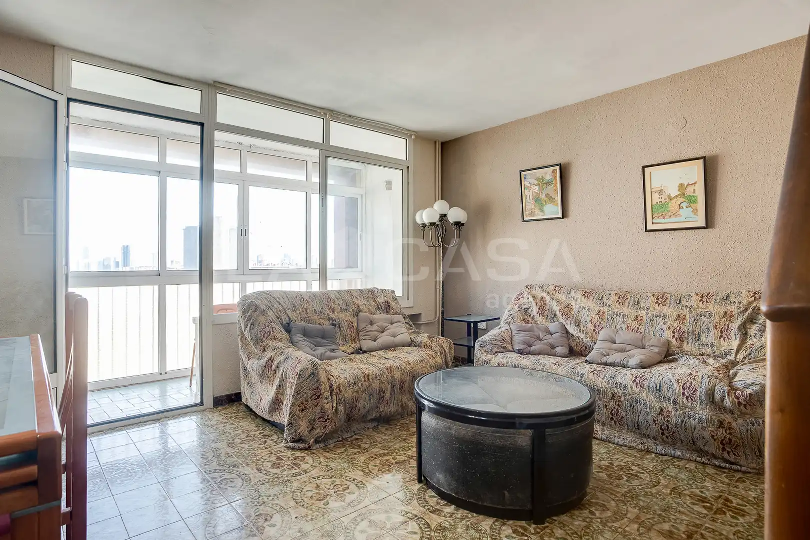 Sala d'estar de Dúplex en venda en Barcelona amb Balcó