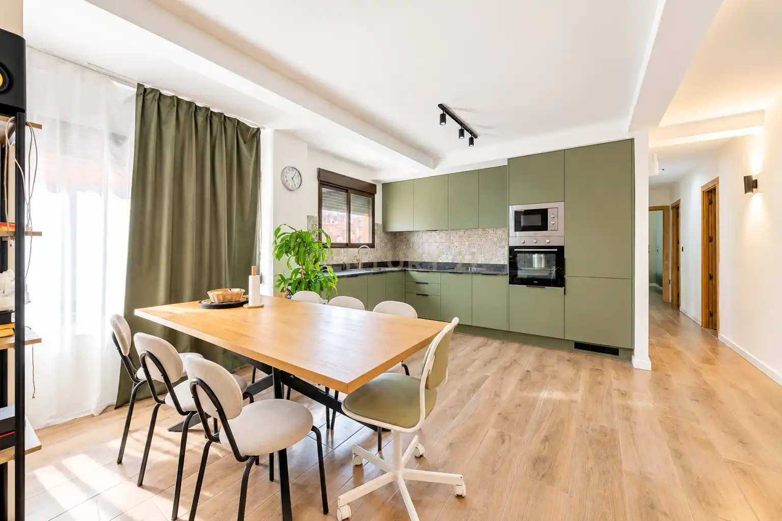 Mini appartamento con terrazza in vendita a Av. del Cid, 111, València, Spain