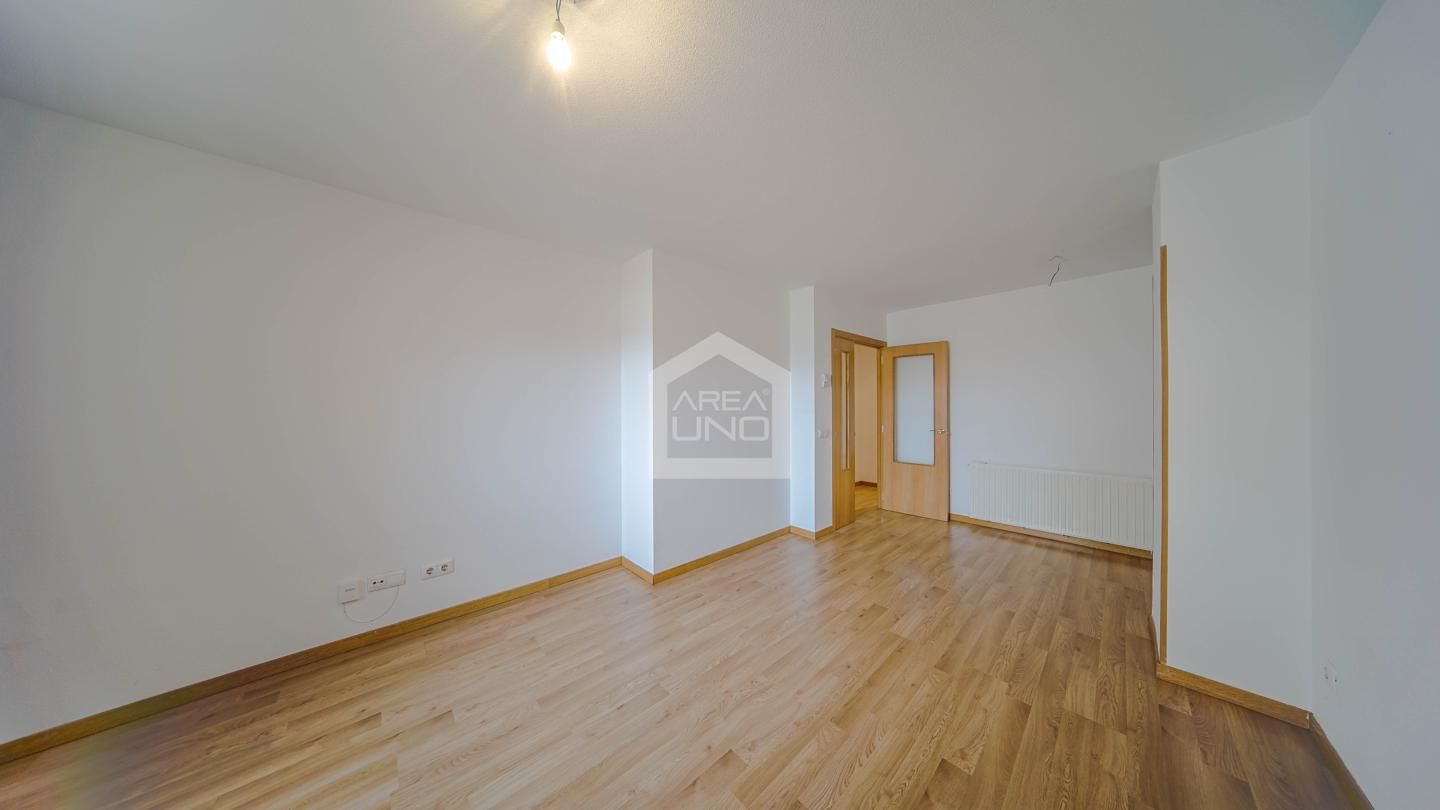 Living room of Planta baja for sale in Alcorcón  with Heating, Storage room and Community pool
