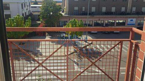 Foto 5 de Piso en venta en Valdefresno, León