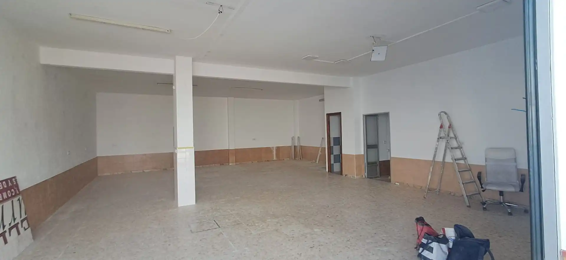 Gewerbefläche zum Verkauf in Utrera ciudad, imagen 3