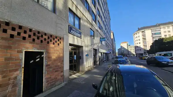 Vista exterior de Local en venta en Ferrol con Aire acondicionado