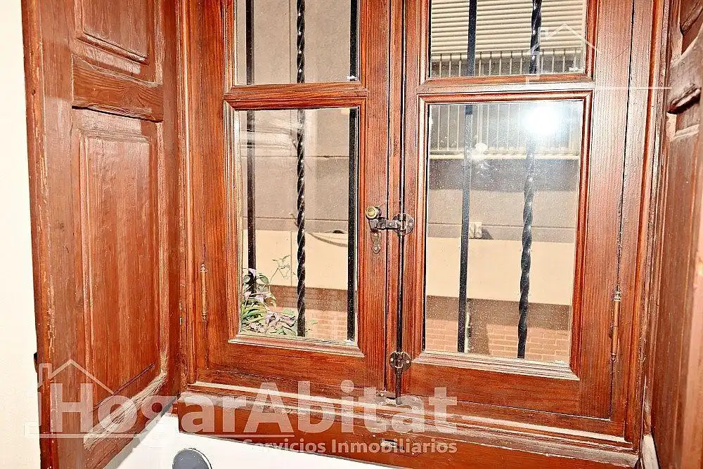 Bedroom of Flat for sale in Ciutat Vella 