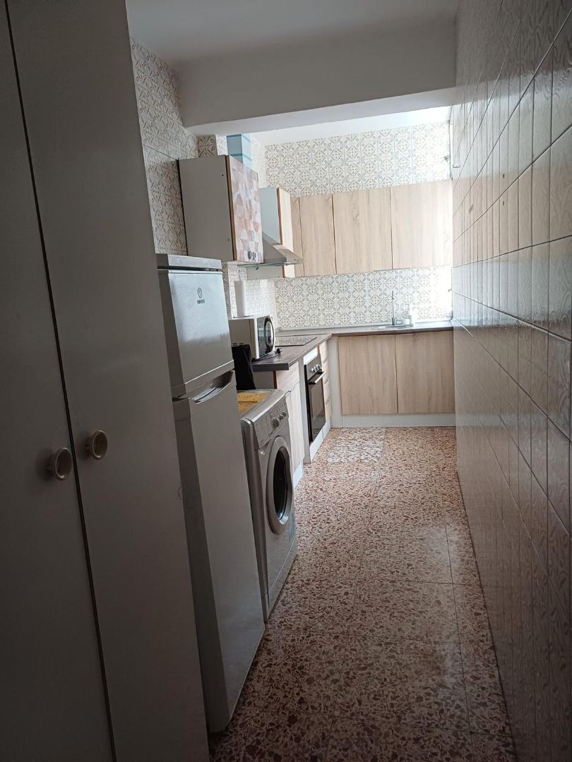 Cuina de Pis en venda en Alicante / Alacant amb Moblat