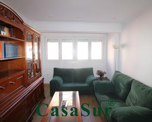 Living room of Flat for sale in Valladolid Capital  with Heating, Parquet flooring and Terrace