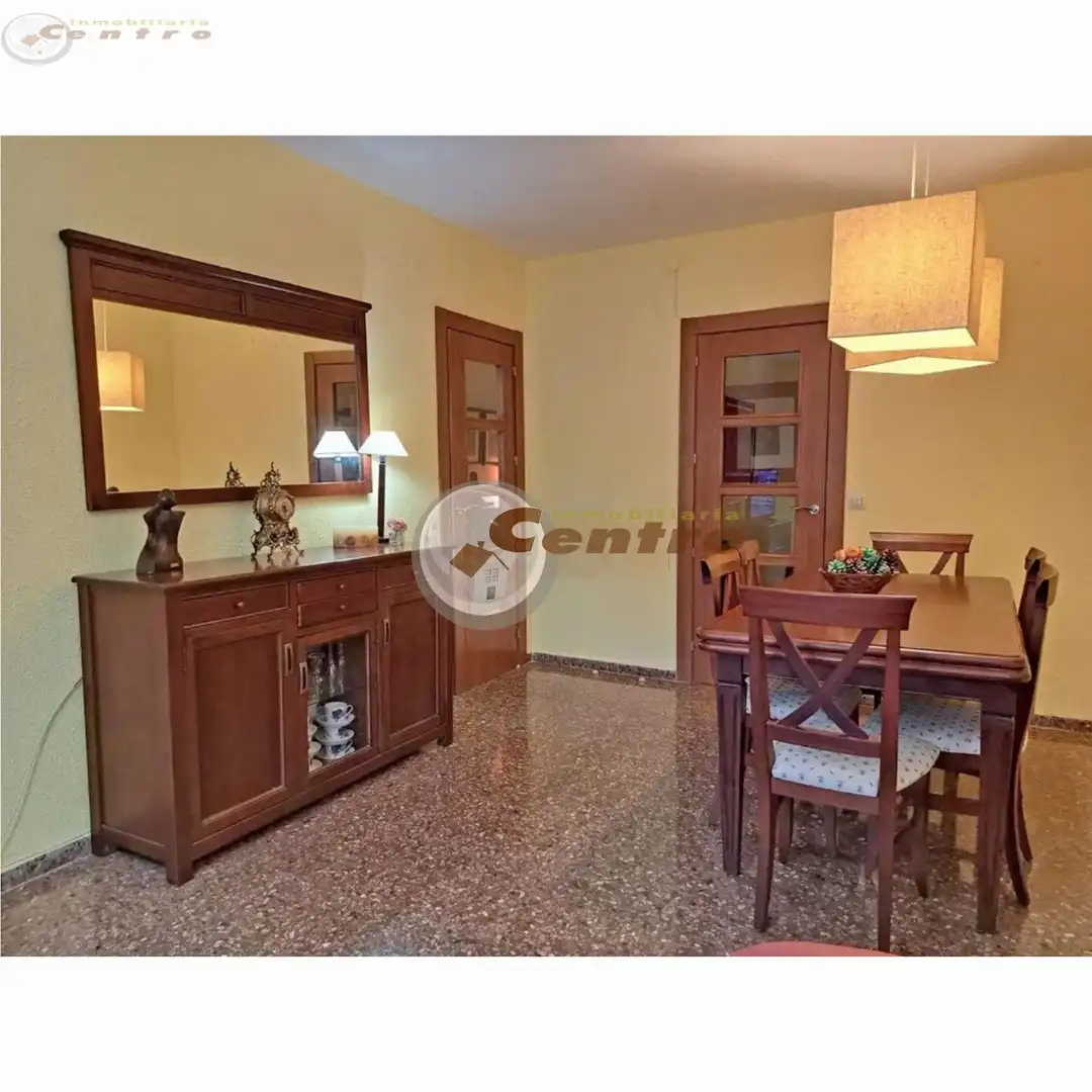 Piso con terraza en venta en Estación