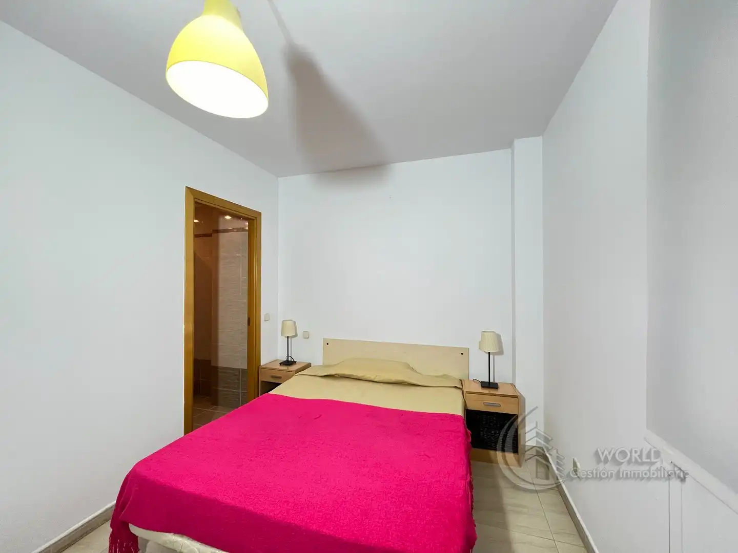 Habitación de Piso de alquiler en Madrid con Aire acondicionado, Calefacción y Horno