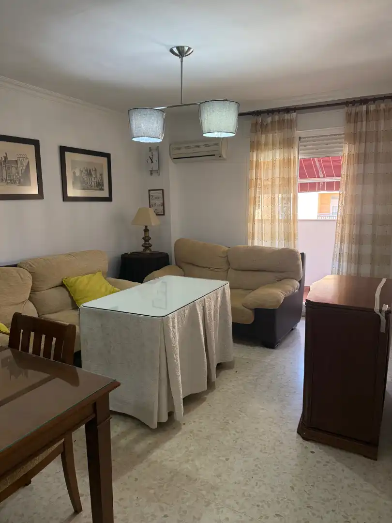 Sala de estar de Apartamento en venta en Badajoz con Aire acondicionado, Lavadora y Microondas
