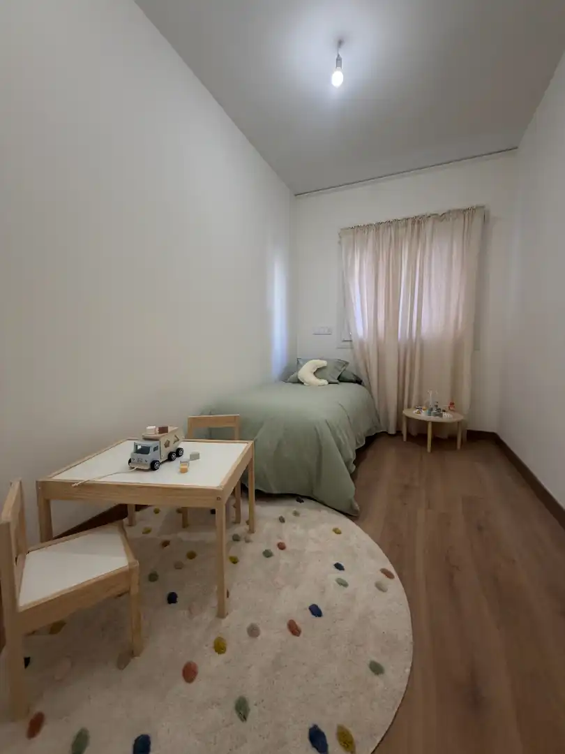 Bedroom of Flat for sale in Madrid  with Air Conditioner, Heating and Furnished