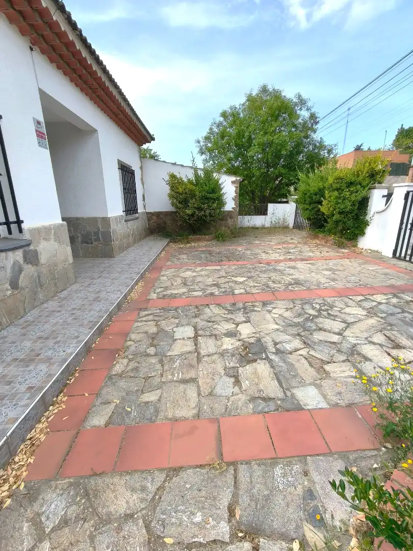 Vista exterior de Casa o chalet en venta en Lliçà d'Amunt con Aire acondicionado, Jardín privado y Terraza