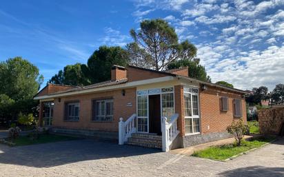 Exterior view of House or chalet for sale in Hontoba  with Heating
